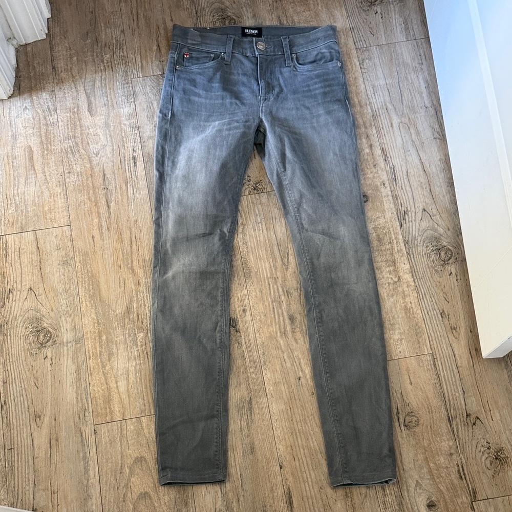 Hudson women’s Gray Nico midrise Skinny Jeans